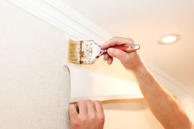 Pose de papier peint à Saint-Avé — revêtements muraux et toiles de verre